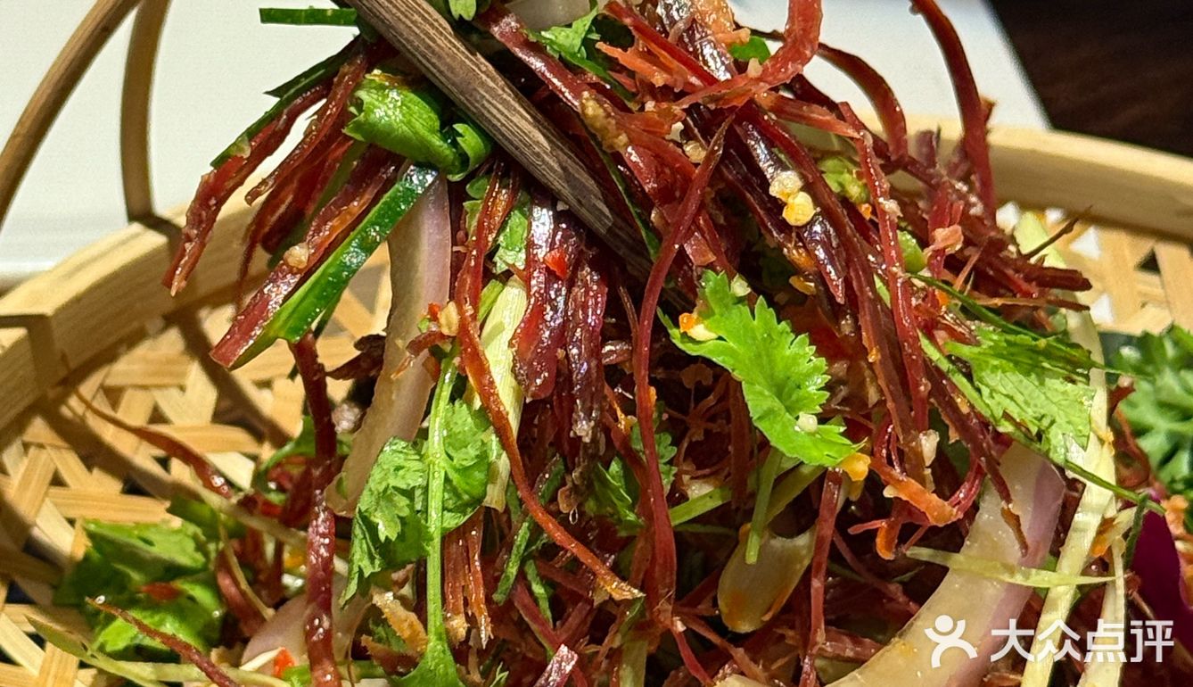 周末聚会首选！超惬意酒馆还能看球赛！