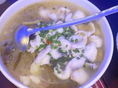 -钳真多钓虾馆·小龙虾海鲜烧烤(九六广场店)