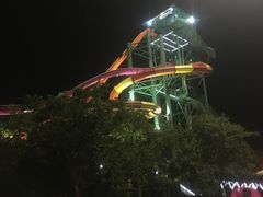 -汤山欢乐水世界