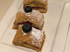 芝士蓝莓拿破仑-利苑酒家(宜安广场店)