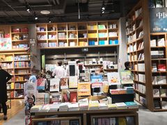 -百新书局(尚悦湾店)