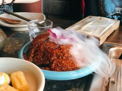 -老牌坊云南鱼豆花火锅(哈西万达店)