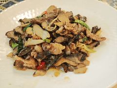 -乡村馕坑肉·烧烤·新疆菜·本地人更爱吃(阿勒泰首店)