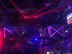 -UP嘻哈酒吧(粉巢店)