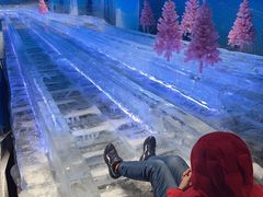 -西安银基冰雪世界