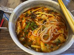 -丽丽三鲜螺蛳粉(田林路店)