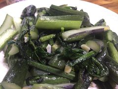 -大富蚝乌东哥饭店·石锅鱼杂·柠檬鸭(革新路店)