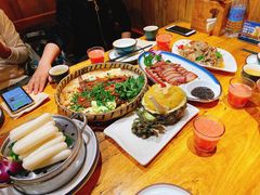 -老滇山寨•云南特色菜•地方菜•民族风情歌舞表演(金碧店)