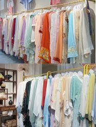 -一揽芳华汉服旗袍体验馆(拙政园店)