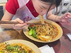 -方铲铲·成都板凳面(滨江银泰店)