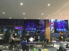 -零距离国际健身游泳中心(九龙湖店)