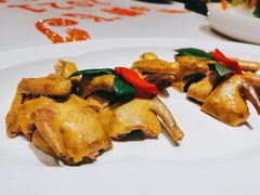 盐焗乳鸽-大鸭梨烤鸭店(朝阳路店)