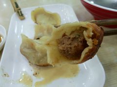 -珊珊小笼馆(仙霞路店)