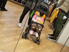 -优衣库(上海虹口龙之梦店)