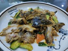 生炒鱼头-广迎居老正兴菜馆