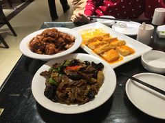 -刘胖子家常菜·蹄花焖藕(中南店)