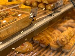 -昆明冠生园·蛋糕·面包(朗悦湾店)