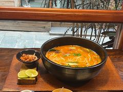 -银米·云南传统过桥米线(双廊黑金冠店)