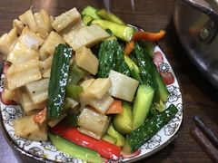 -内蒙焖面大盆骨餐馆(山大路店)