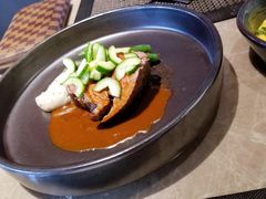 炭烤牛舌配土豆泥及牛肝菌汁-atta bj(国贸商城店)