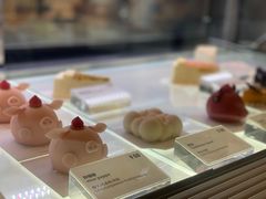 -Fridi Patisserie Cafe