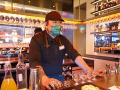 -星巴克臻选(上海合生汇1F店)