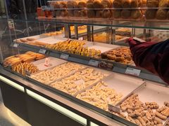 -读酥世家(松江新城地铁站店)