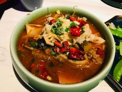 一人食毛血旺-啤仕多·啤客国潮跳舞BAR(保俶路店)