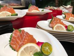 三文鱼-领鲜活海鲜榴莲自助火锅(东门店)