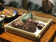 -八月美食小馆(银泰城总店)