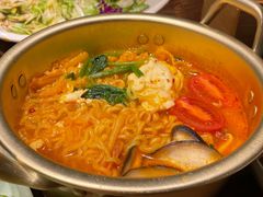 -明洞阿姨·韩式酱蟹烤肉·创意料理(三元桥店)