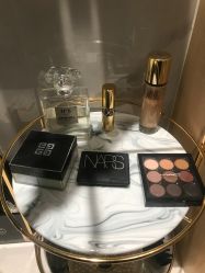 -香港倾城国际·美容美体中心