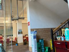 -茅屋大酒店