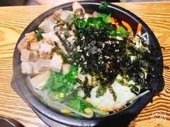 五花肉拌饭-吴草鸡爪오초닭발韩食堂(融恒盈嘉中心店)