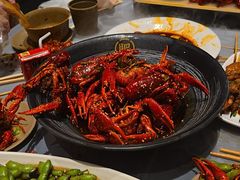 -肥肥虾庄·金牌油焖大虾(杨园滨江时代walk店)