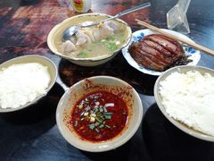蹄花汤-梯坎豆花