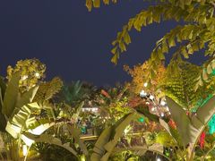 -茅草房·河畔园林火锅