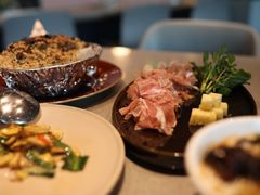 野芫荽炒牛肝菌-半山腰·云南菜(侨福芳草地店)