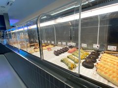 面包甜点陈列柜-烫面包·面包烘焙(绿地缤纷城店)