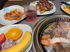 -金滏山烤肉·海鲜·火锅自助餐厅(襄阳万达店)