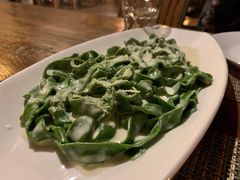 招牌手工菠菜面-喜洲吧·江畔老船厂·庭院餐厅(喜临院店)