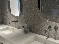 -洪小鹏生活美学馆(领SHOW天地店)