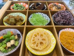 -轻蔬不用等·素食(江苏路店)