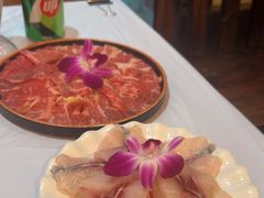 -鲜入围煮花胶鸡海鲜火锅
