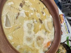 -明本湛江鸡•海鲜小厨(陈家祠店)