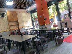 大堂-巧酱府重庆砂锅大全