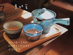 煮奶茶-彳亍咖啡·这里(水湾路店)
