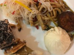 -黎明国际酒店太阳阁西餐厅