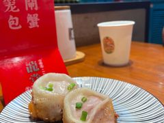 鲜肉虾仁生煎-龍堂蟹黄小笼包(万家丽店)