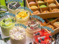 -顶东面包花园·生日蛋糕(世博店)